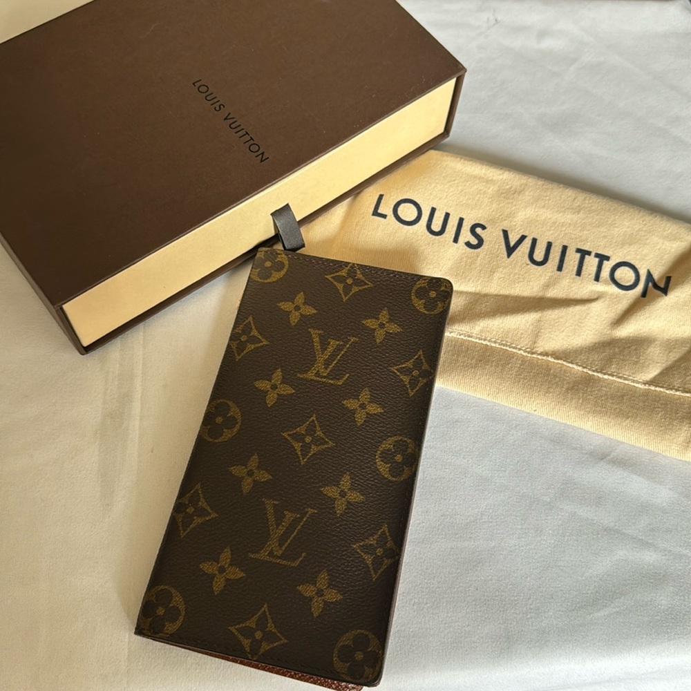 Louis Vuitton vintage long wallet billfold passport holder